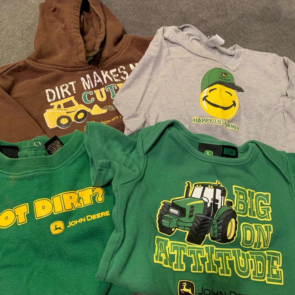 Lot of 4 John Deere apparel